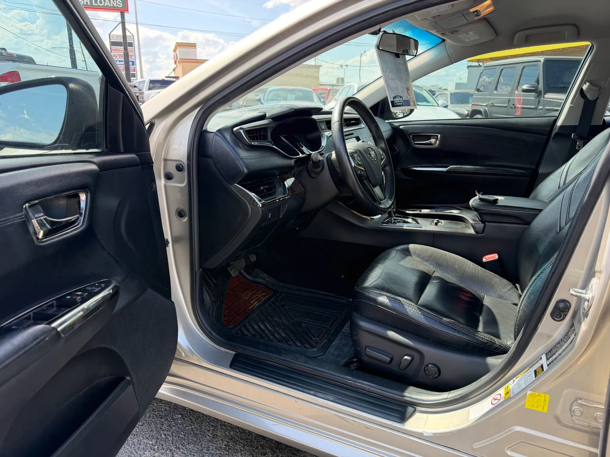 Used 2014 Toyota Avalon XLE FWD image 6