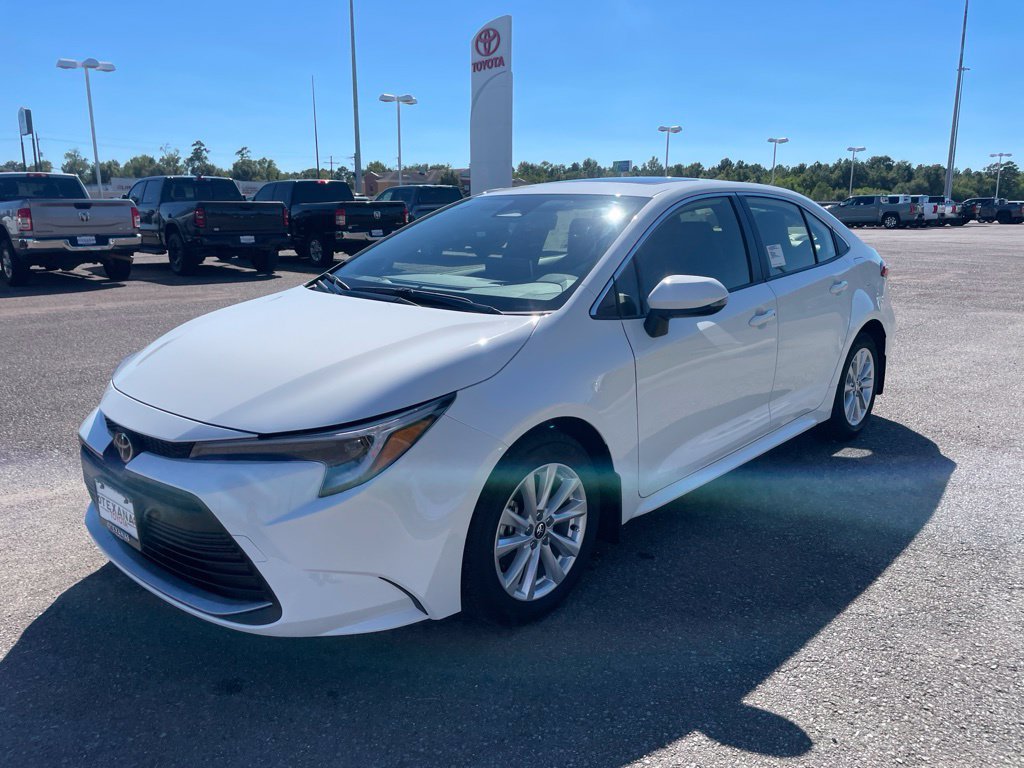 New 2027 Toyota Corolla XLE FWD image 3