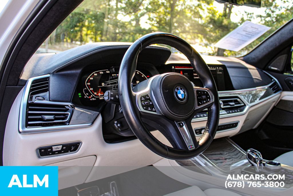 Used 2022 BMW X7 M50i w/ Dynamic Handling Package AWD/4WD image 25
