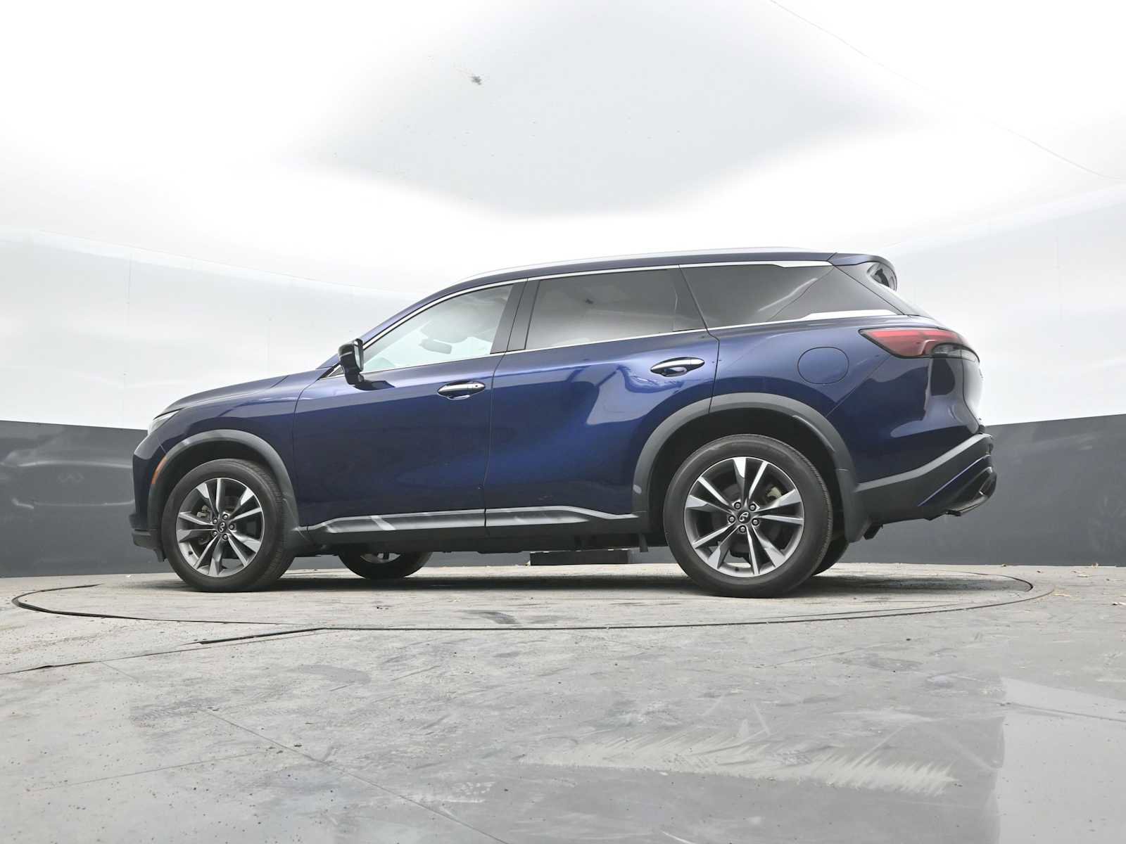 Used 2023 INFINITI QX60 Luxe w/ Cargo Package AWD/4WD image 24