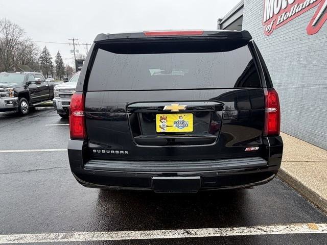 Used 2016 Chevrolet Suburban LT image 7