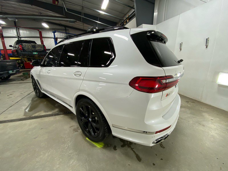 Used 2022 BMW ALPINA XB7 image 4