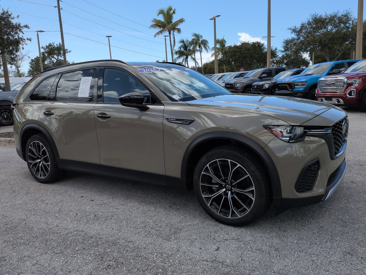 Used 2025 MAZDA CX-70 Plug-In Hybrid w/ Premium Plus AWD/4WD image 2