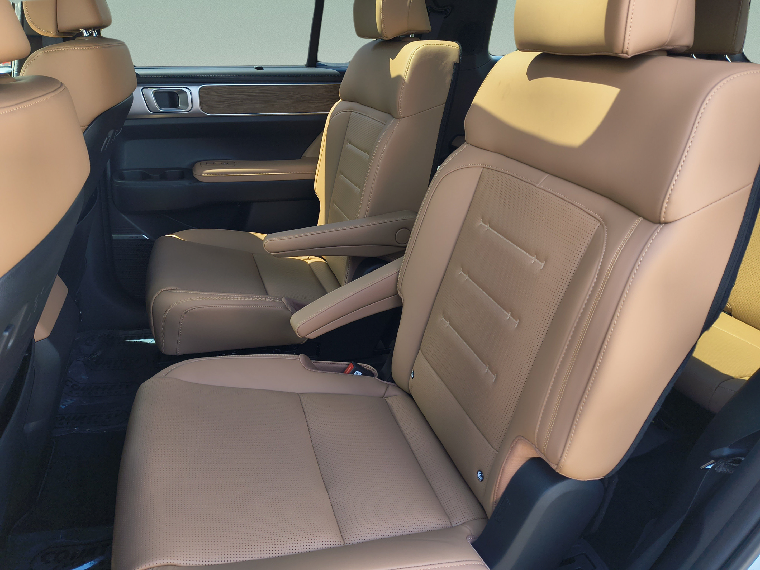 New 2027 Hyundai Santa Fe Calligraphy FWD image 17