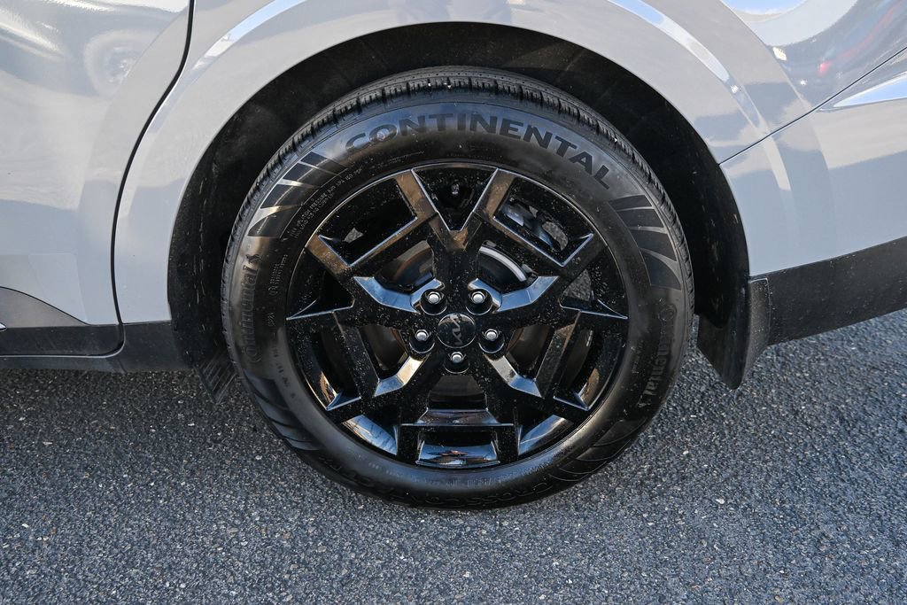 Used 2025 Kia Carnival SX Prestige image 13