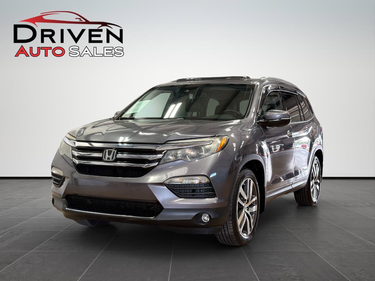 Used 2016 Honda Pilot Touring image 2