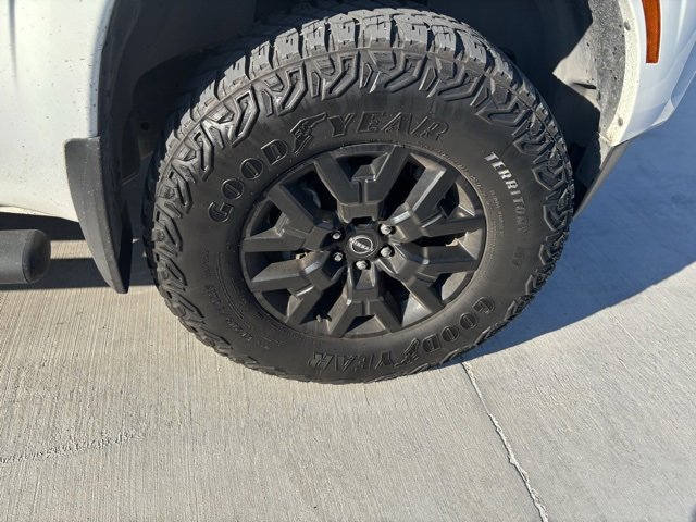 Used 2023 Nissan Frontier SV w/ Midnight Edition Package image 15