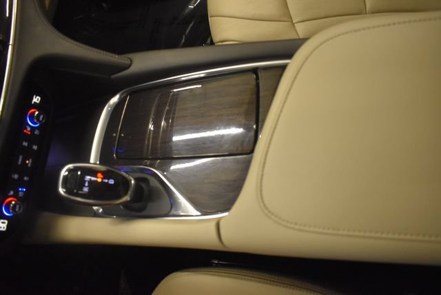 Used 2021 Buick Enclave Premium w/ Sun and Sites Package AWD/4WD image 30