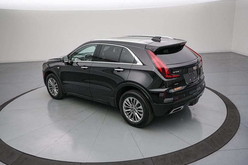 Used 2024 Cadillac XT4 Premium Luxury w/ Active Safety Package AWD/4WD image 6
