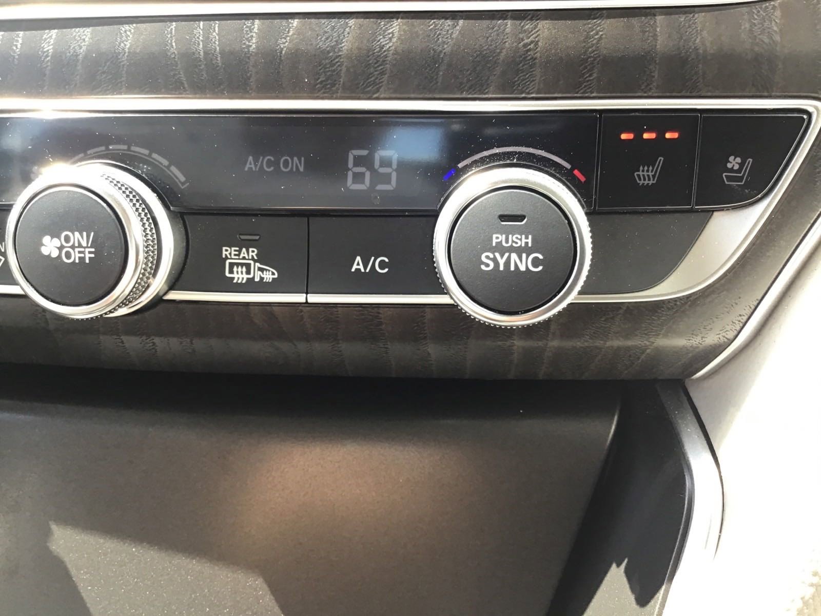 Used 2022 Honda Accord Touring image 15