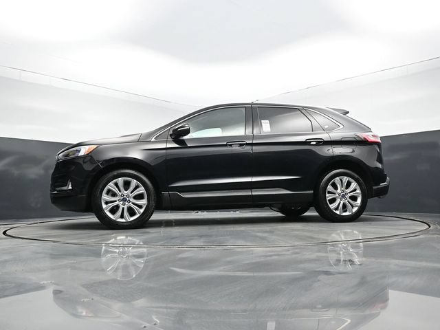 Used 2022 Ford Edge Titanium w/ Equipment Group 301A AWD/4WD image 43