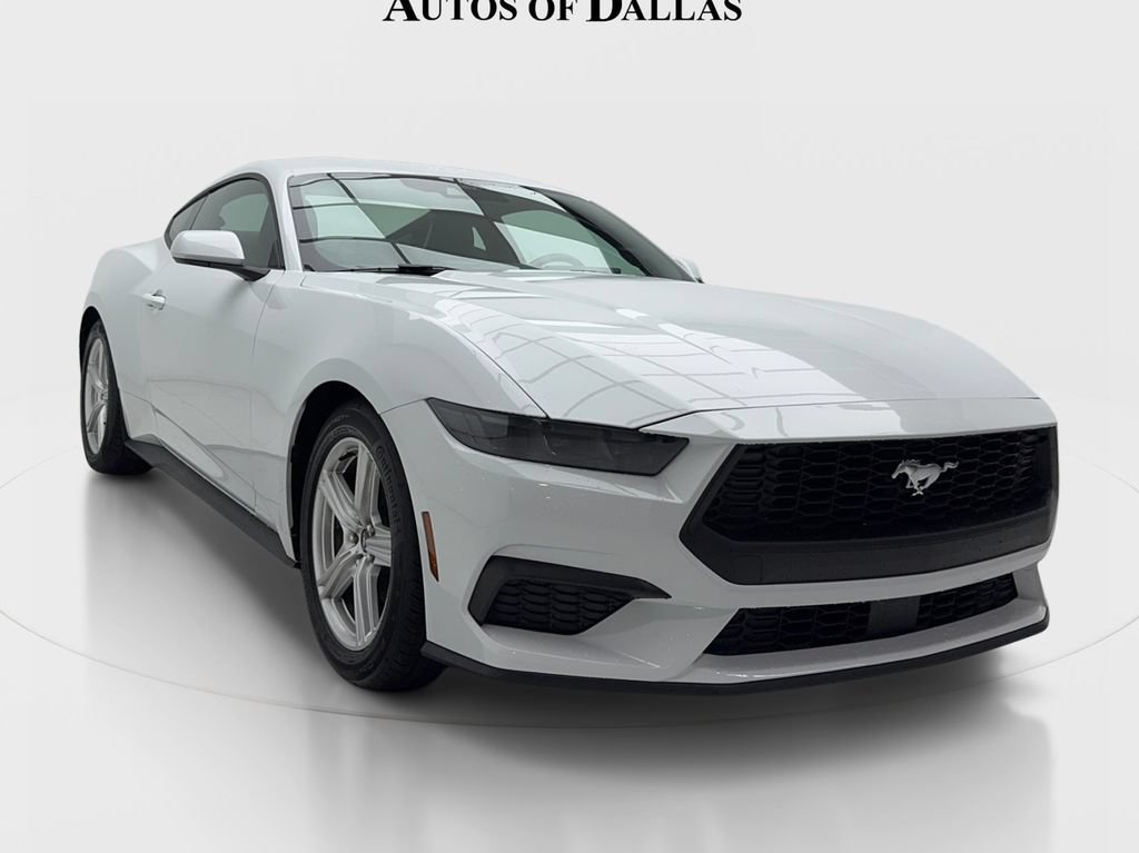 Used 2026 Ford Mustang Premium RWD image 2
