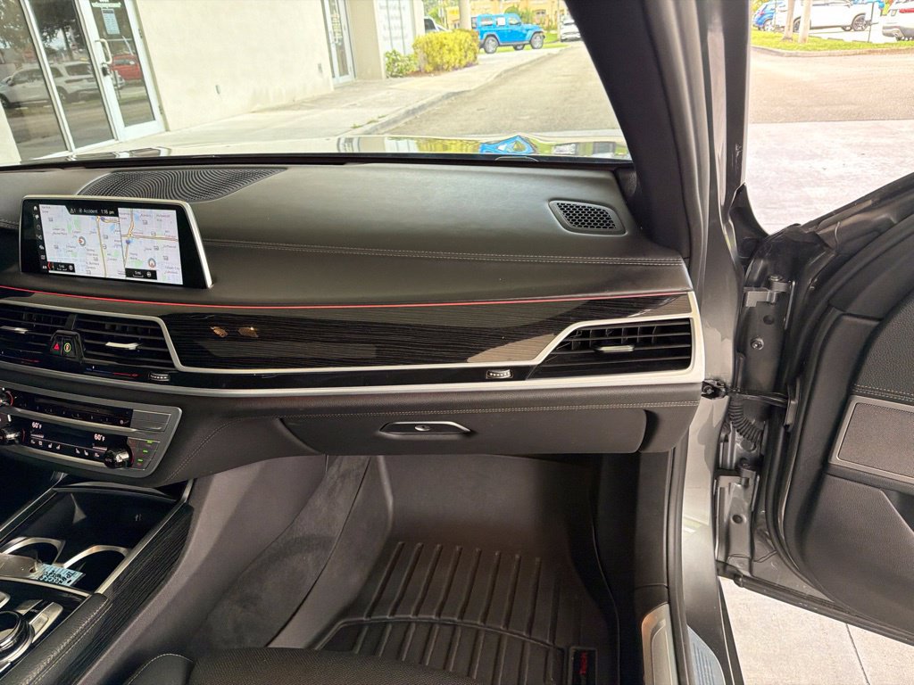 Used 2019 BMW 740i xDrive w/ Executive Package AWD/4WD image 28