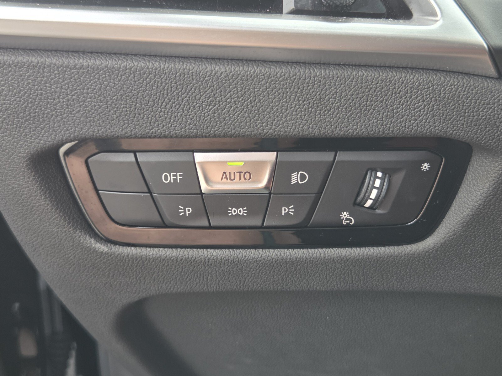 Used 2025 BMW 230i Coupe RWD image 21