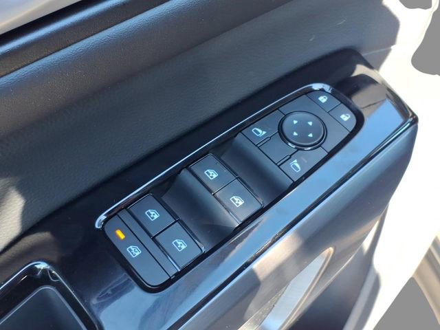 New 2026 Nissan Pathfinder SL image 17