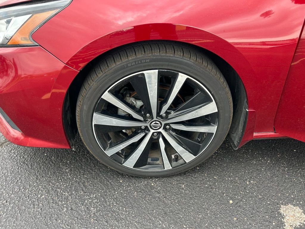 Used 2021 Nissan Altima 2.5 SR w/ SR Premium Package image 10