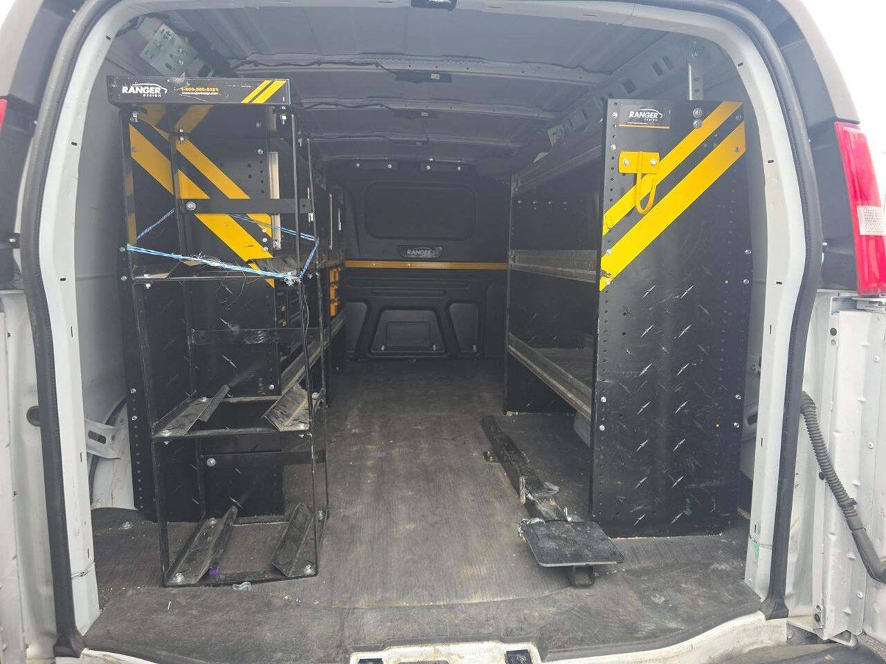 Used 2023 Chevrolet Express 2500 w/ Driver Convenience Package RWD image 4