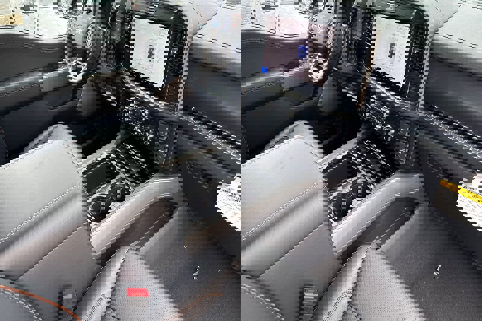 New 2026 Ford F250 Lariat w/ FX4 Off-Road Package image 13