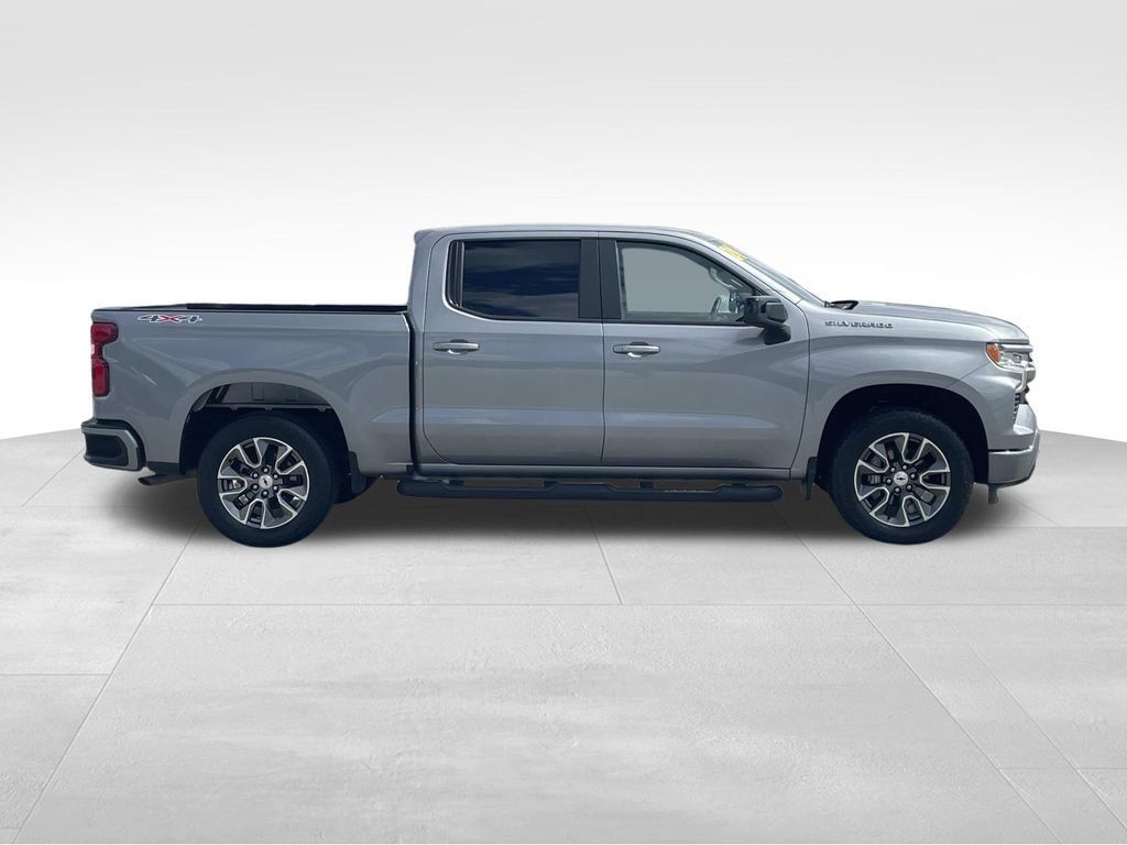 Used 2024 Chevrolet Silverado 1500 RST w/ Convenience Package II AWD/4WD image 2