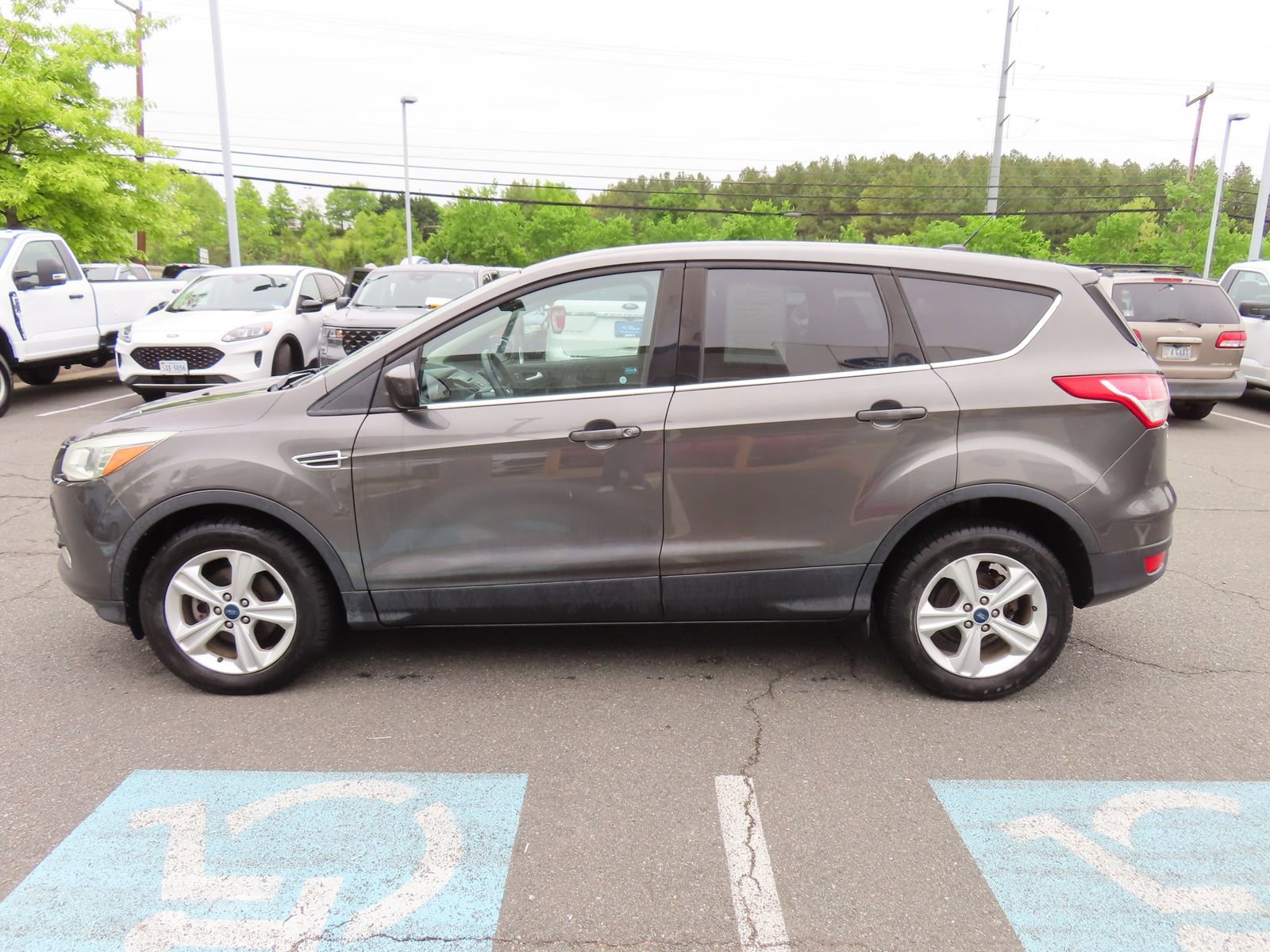 Used 2015 Ford Escape SE FWD image 8