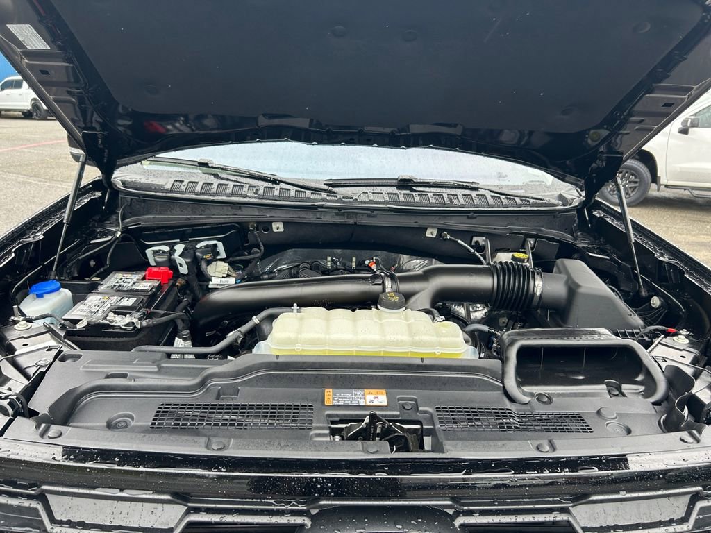 Used 2025 Ford Expedition Active image 29
