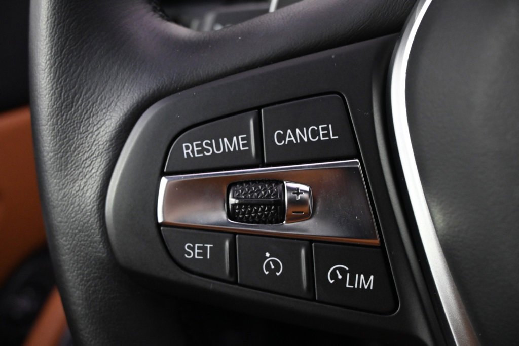 Used 2022 BMW 330i xDrive Sedan w/ Driving Assistance Package image 30