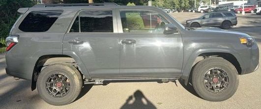 Used 2024 Toyota 4Runner TRD Off-Road Premium w/ TRD Black Wheel Package (TMS) AWD/4WD image 6