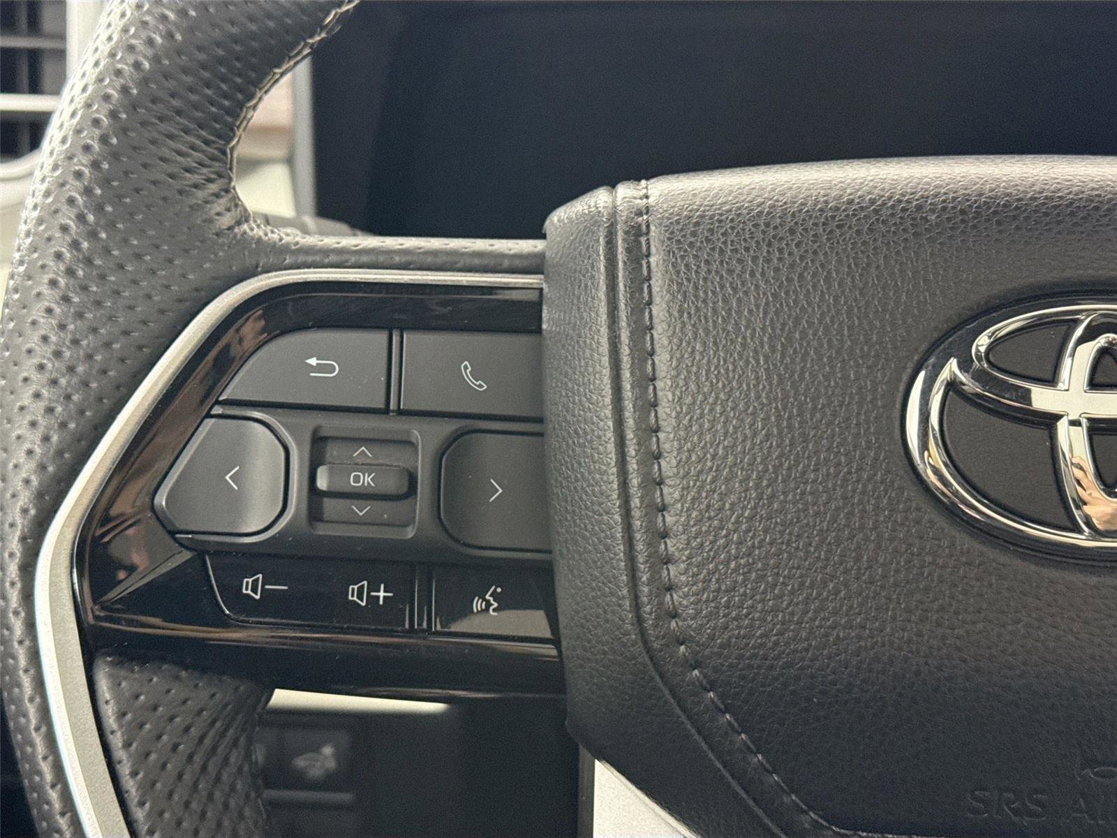 Certified 2024 Toyota Sequoia Capstone image 18