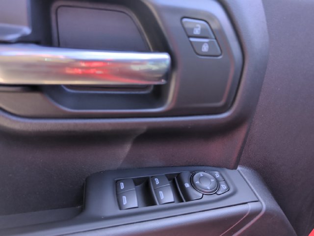 Used 2024 Chevrolet Silverado 1500 Custom Trail Boss w/ LPO, Dark Essentials Package AWD/4WD image 13