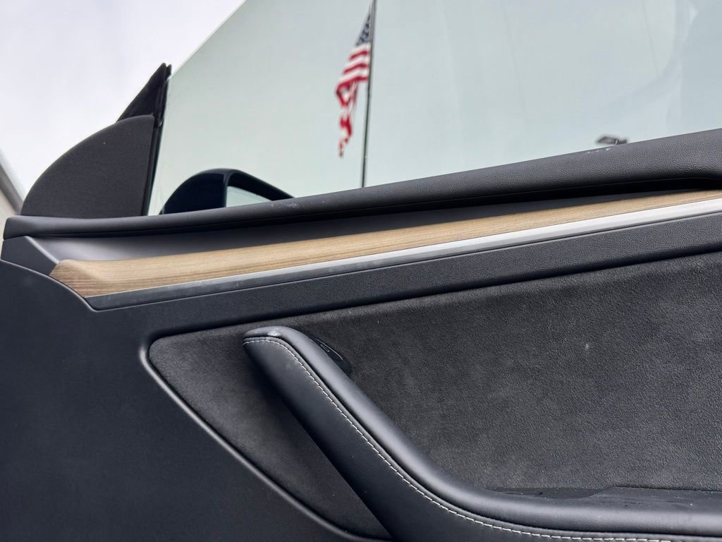 Used 2023 Tesla Model Y Long Range image 43