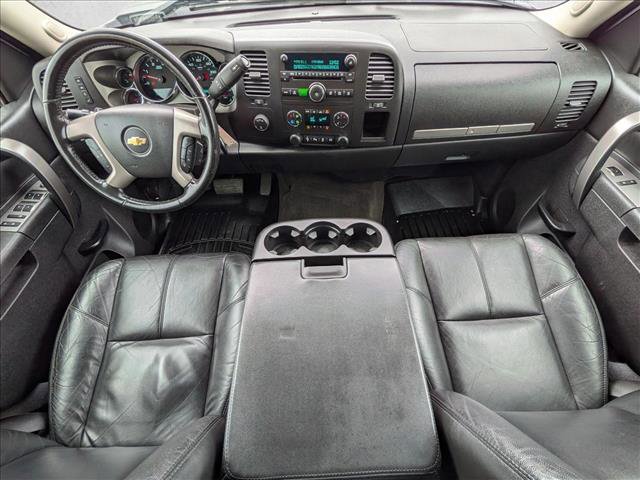 Used 2014 Chevrolet Silverado 2500 LT w/ Custom Sport Truck Package AWD/4WD image 20