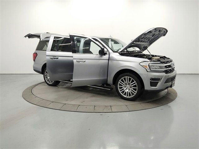 Used 2023 Ford Expedition Max Limited image 9