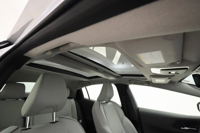 Used 2024 Toyota Prius XLE image 25