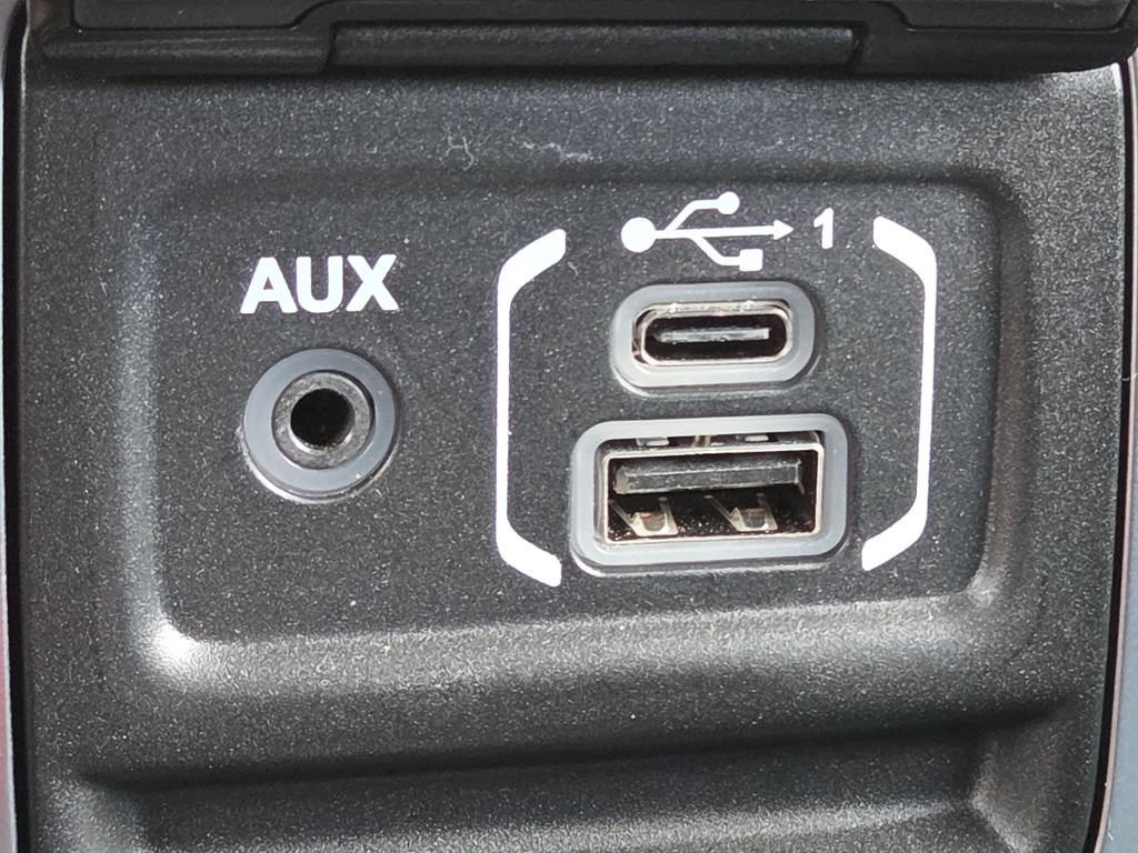 Used 2024 Jeep Wrangler Unlimited Sport AWD/4WD image 30