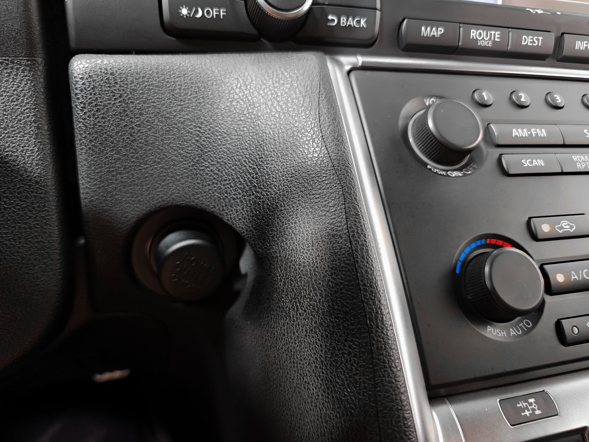 Used 2010 Nissan GT-R Premium AWD/4WD image 53