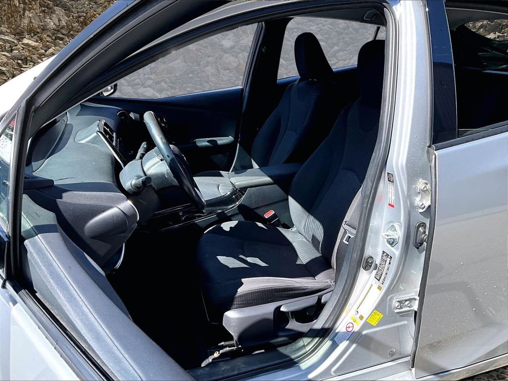 Used 2017 Toyota Prius Prime Plus image 23