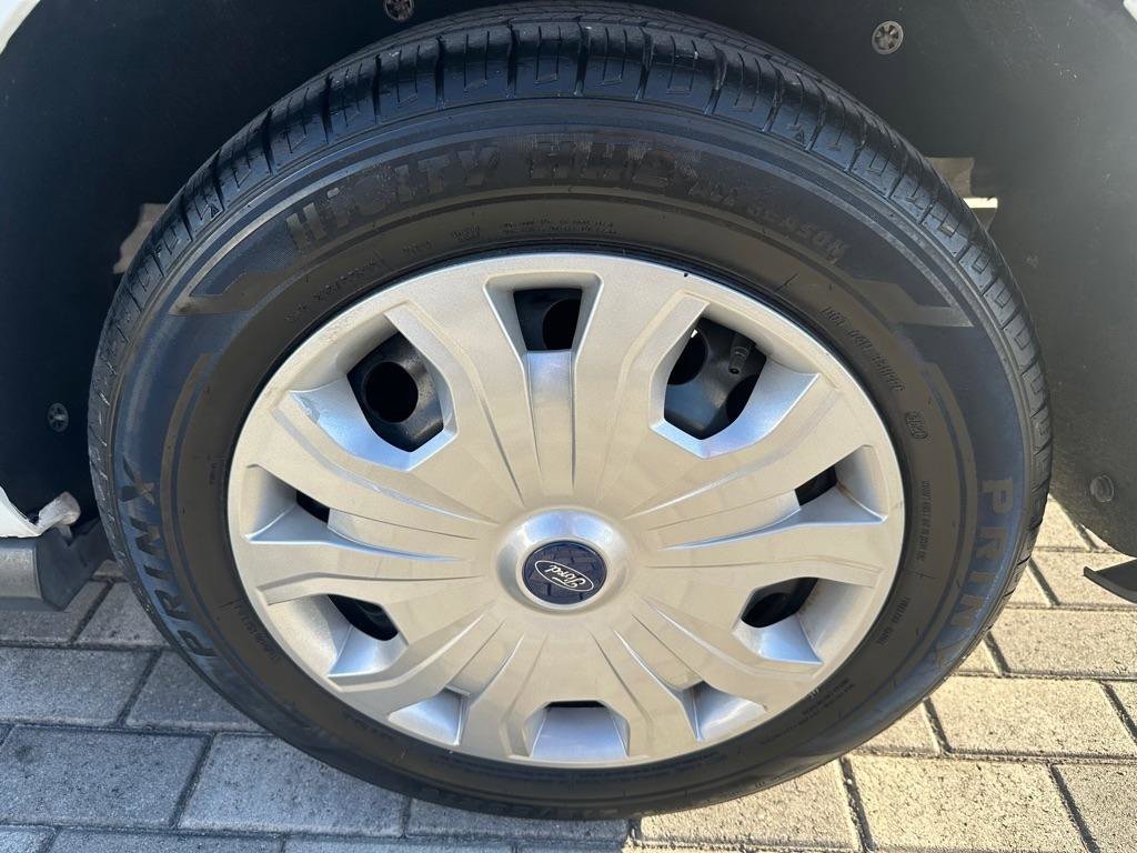 Used 2015 Ford Transit Connect XL image 26