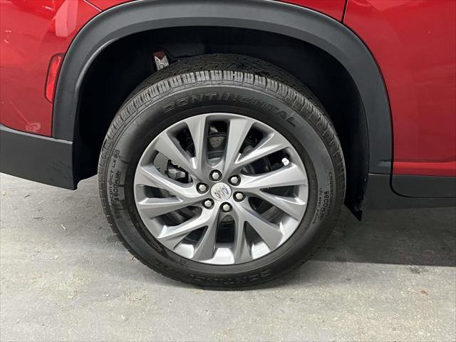 Used 2025 Buick Enclave Preferred w/ Power Package image 9