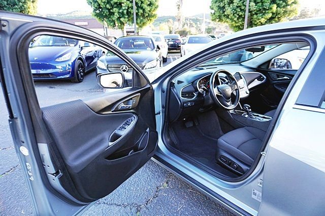Used 2023 Chevrolet Malibu LT w/ Sport Edition image 34