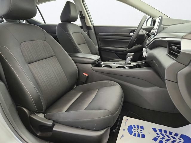 Used 2024 Nissan Altima 2.5 SV FWD image 26