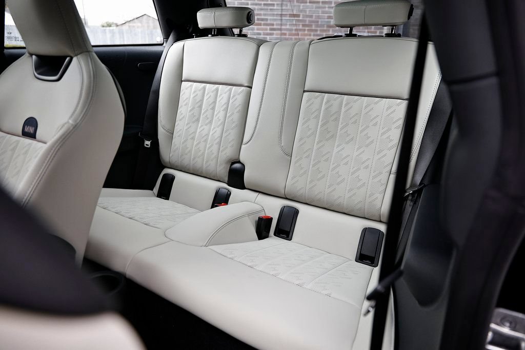New 2026 MINI Cooper 2-Door Hardtop FWD image 25