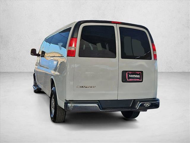 Used 2020 Chevrolet Express 3500 LT w/ LT Preferred Equipment Group RWD image 7