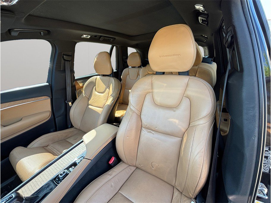 Used 2016 Volvo XC90 T6 Inscription w/ Vision Package image 20