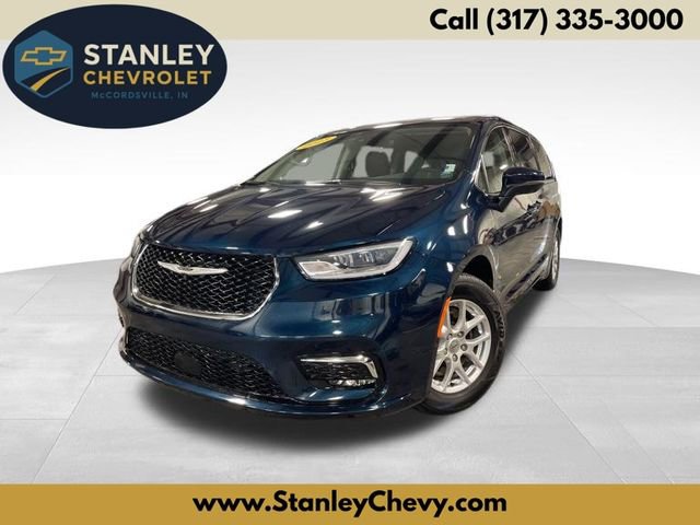 Used 2023 Chrysler Pacifica Touring-L