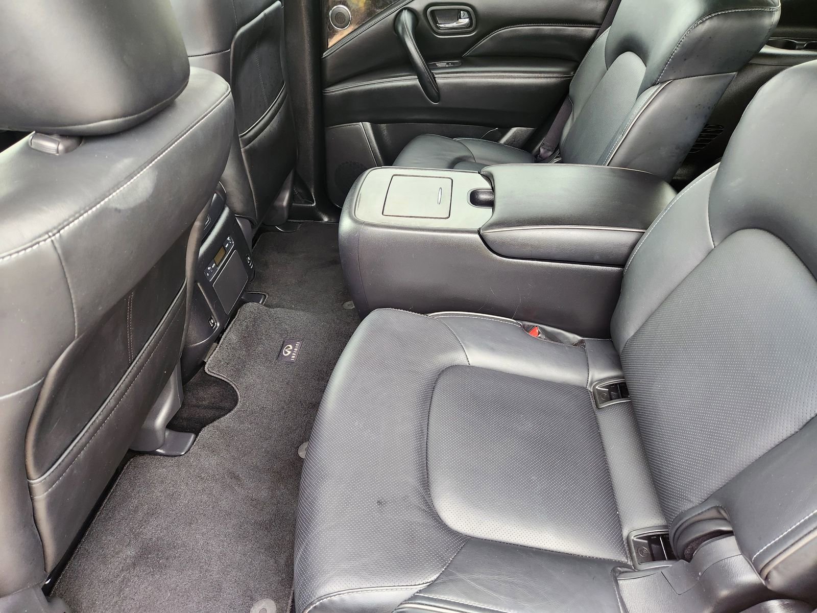 Used 2024 INFINITI QX80 Luxe RWD image 33