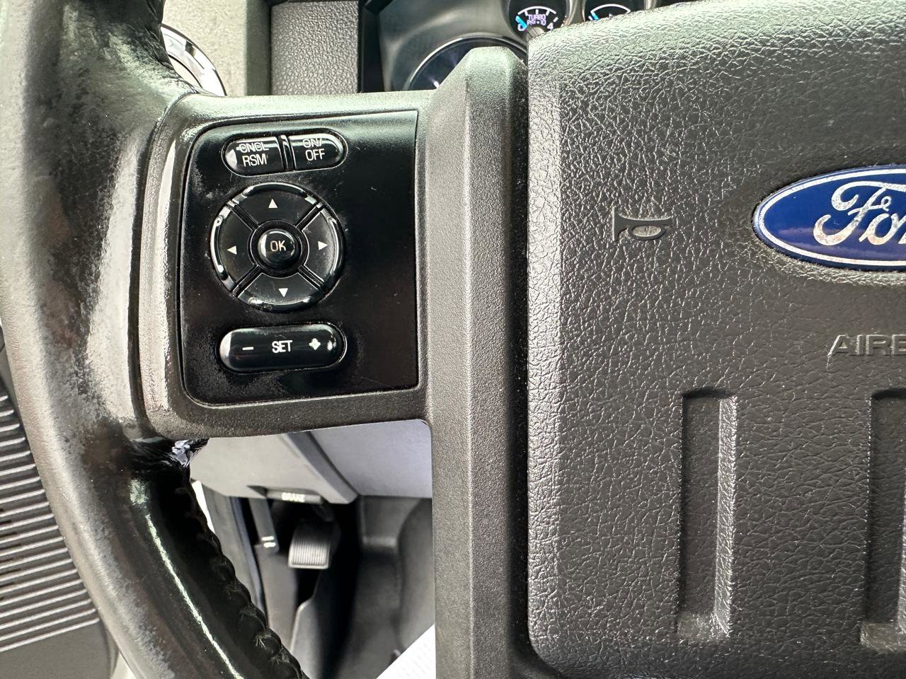 Used 2011 Ford F350 Lariat w/ Lariat Ultimate Pkg AWD/4WD image 13