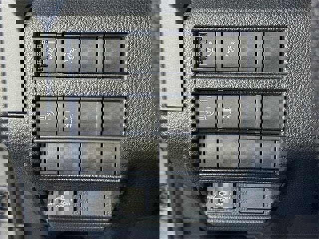 Certified 2025 Toyota Tacoma SR image 10