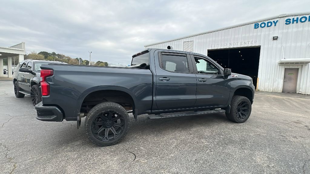 Used 2021 Chevrolet Silverado 1500 RST w/ LPO, Blackout Package image 9