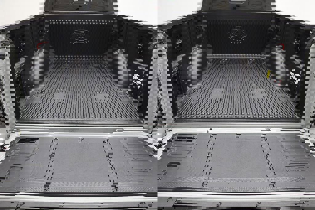 Used 2023 Ford F150 Lightning Lariat w/ Max Trailer Tow Package image 11