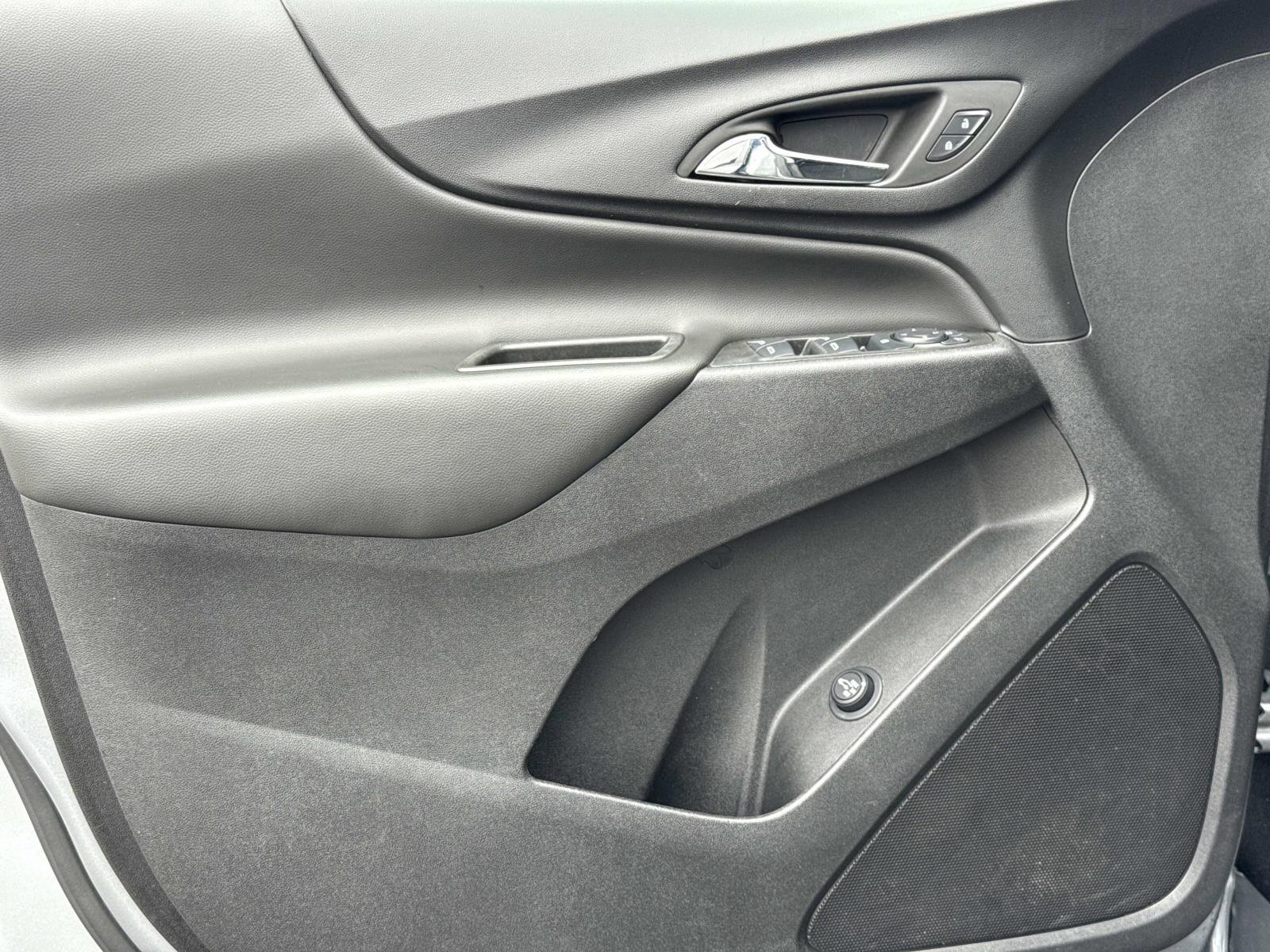Used 2024 Chevrolet Equinox LT image 22